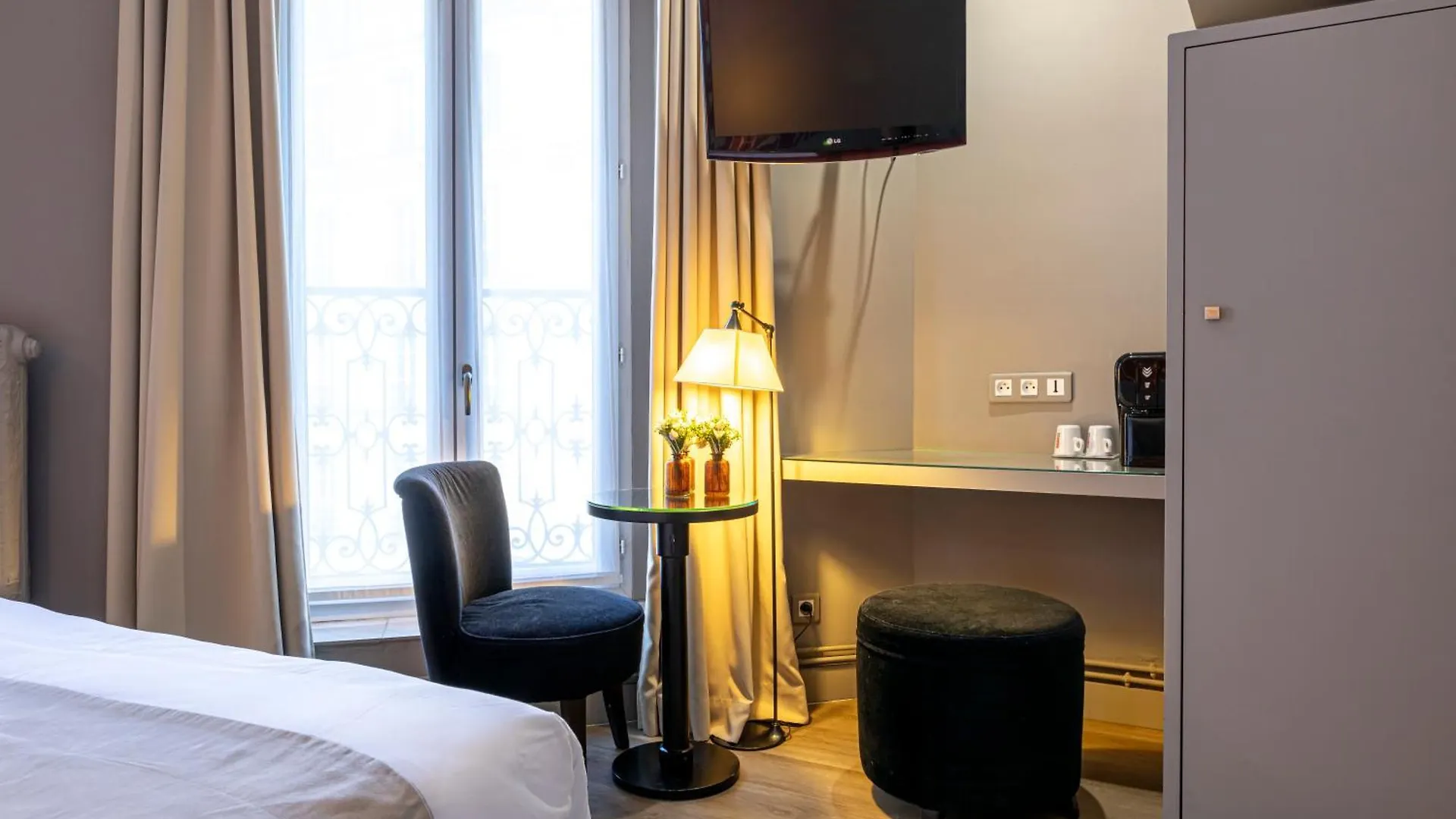 Gardette Park 4*